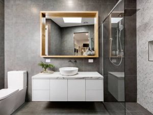 Ristrutturazione e trasformazione Bagno in doccia in Milano centro